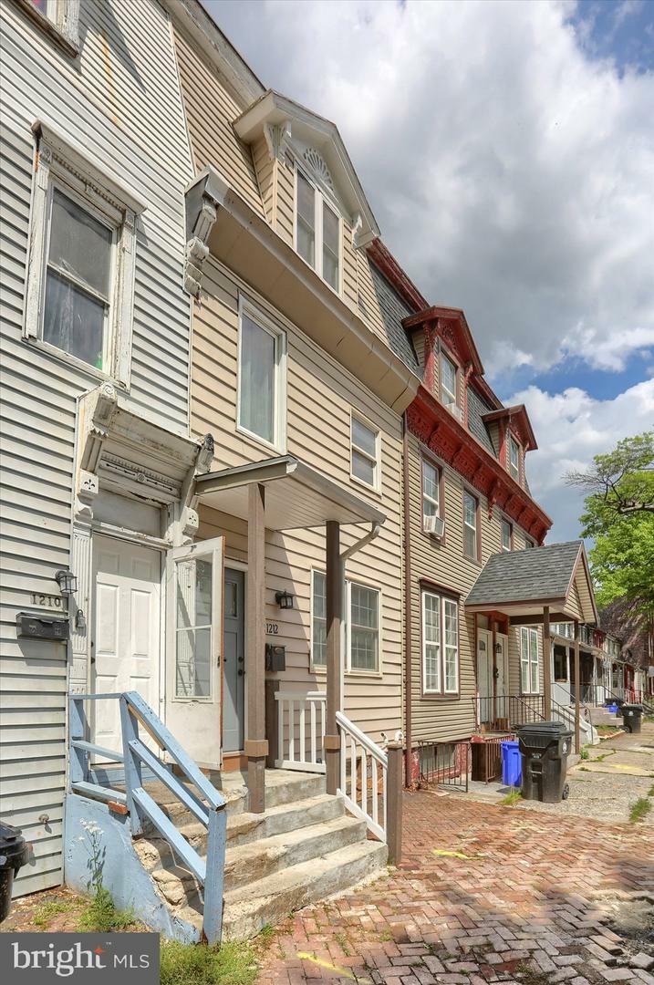 Property Photo: 1212 Derry Street PA 17104