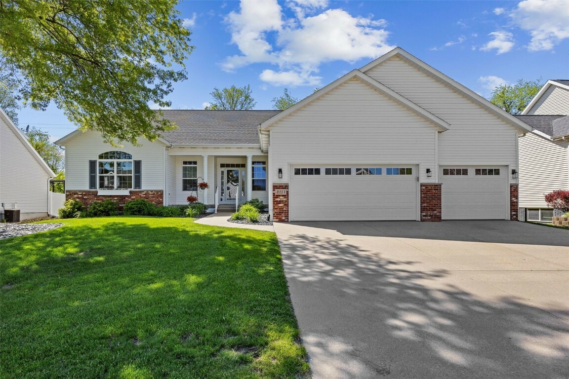 Property Photo: 2311 Fox Trail Dr NE IA 52402