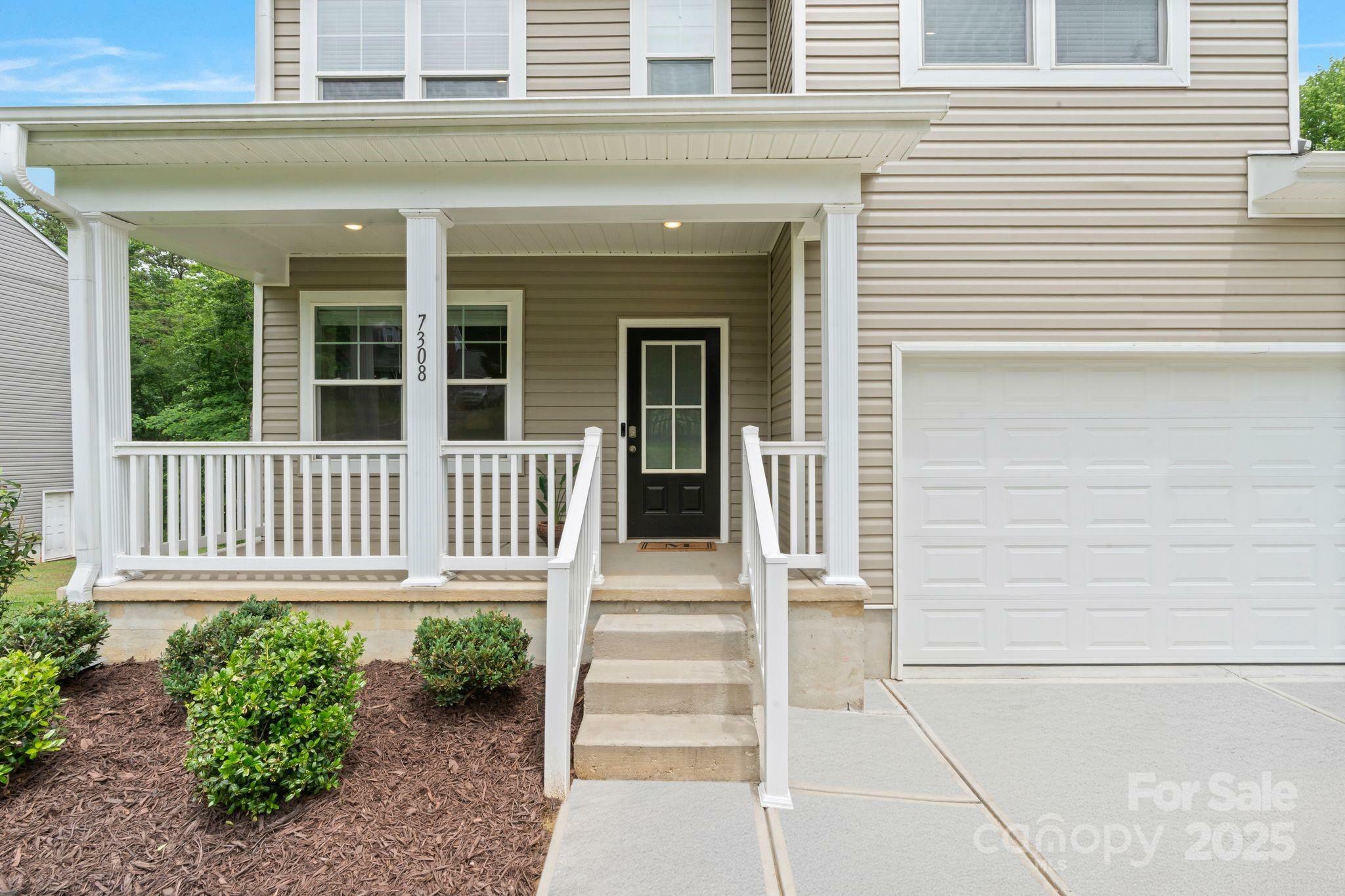 Property Photo: 7308 Rothmore Street NC 28215