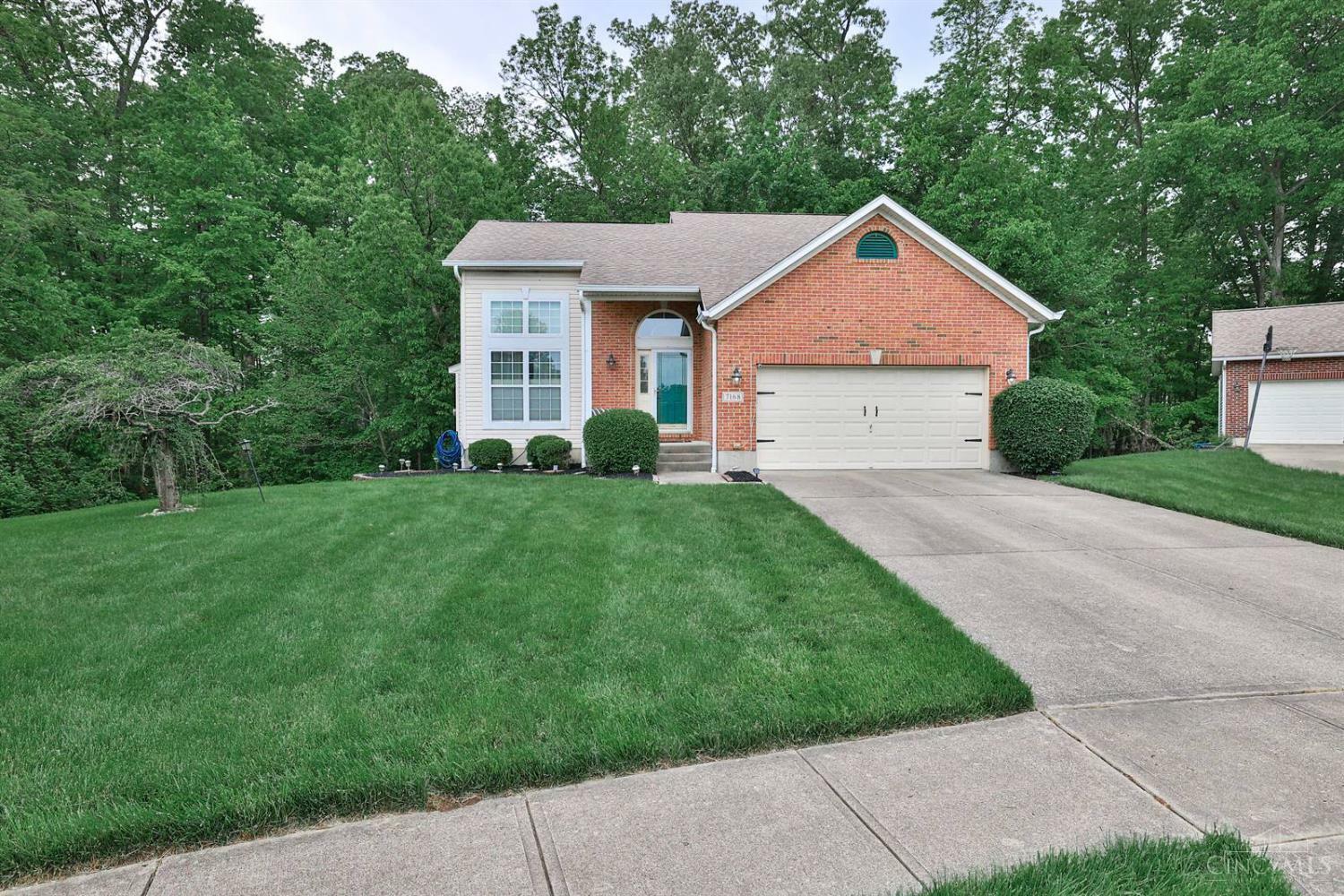 Property Photo: 7168 Wethersfield Drive OH 45039