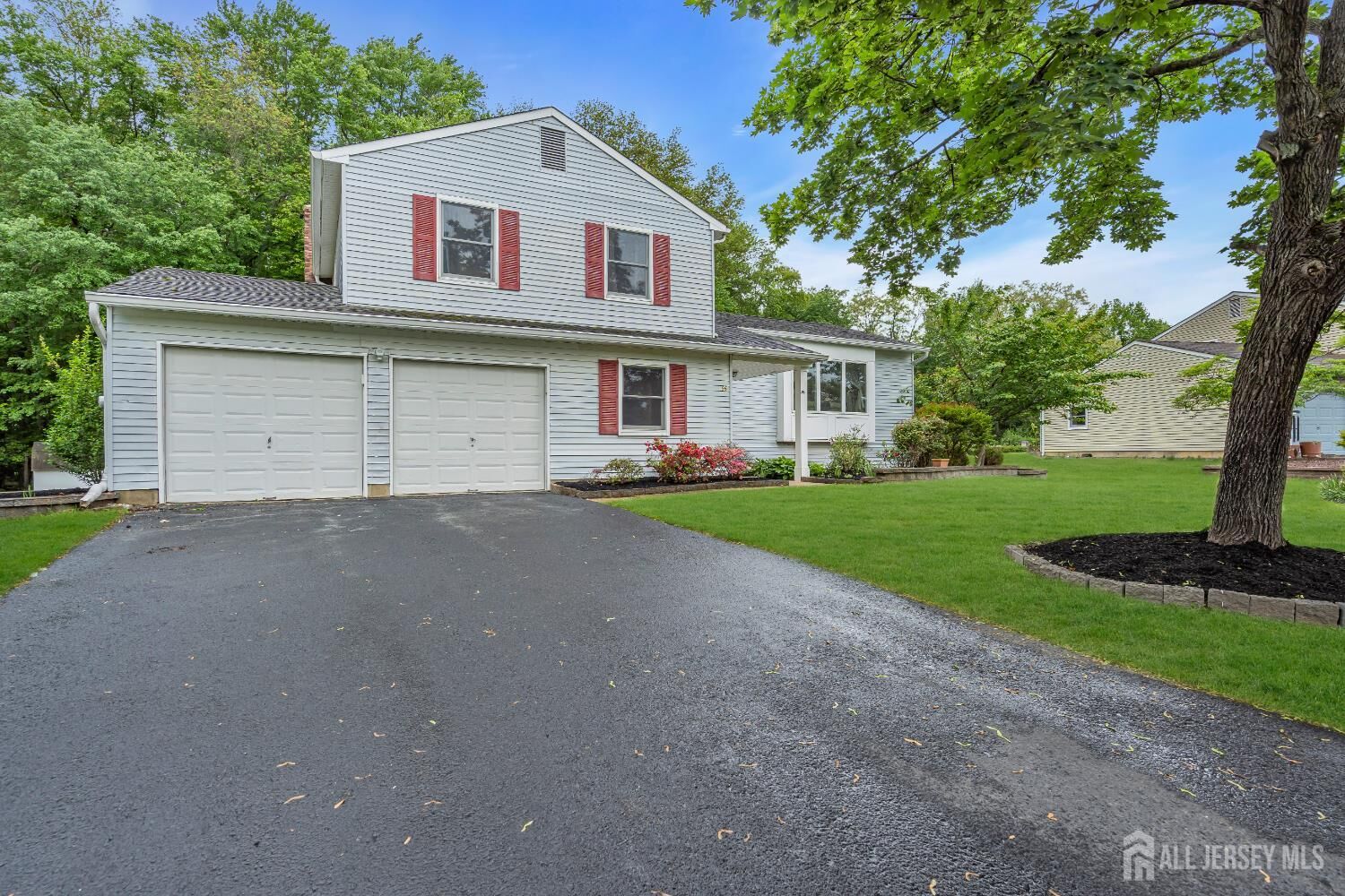 Property Photo:  96 Parker Road  NJ 08536 