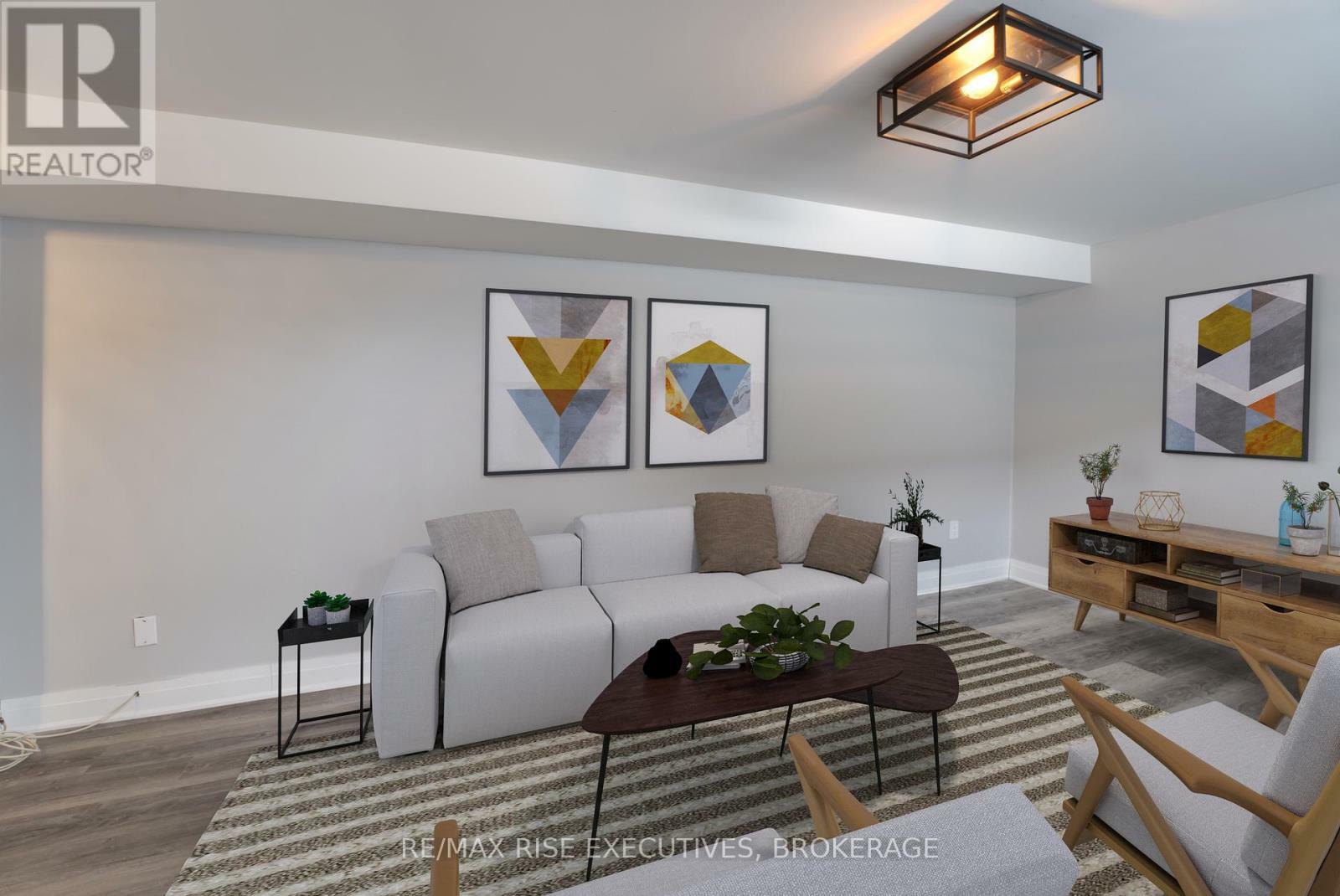 Property Photo: 258 Kingscourt Avenue 2 ON K7K 6C9
