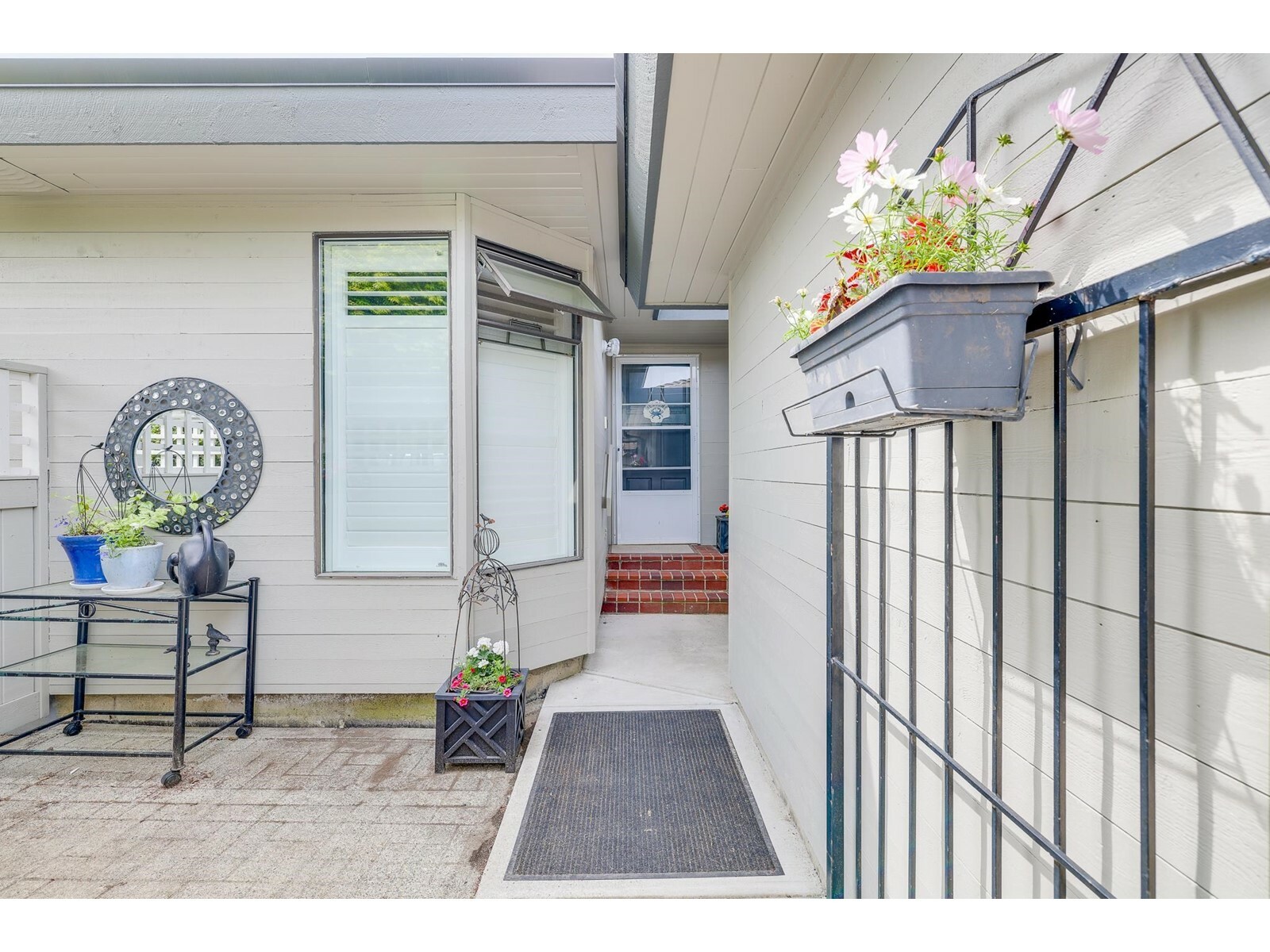 Property Photo: 14235 18A 4 BC V4A 7N8