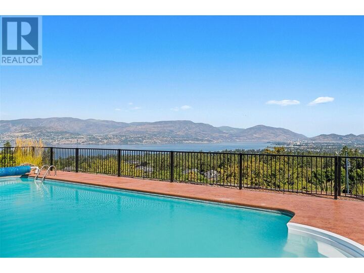 Photo de la propriété:  660 Almandine Court  BC V1W 4Z5 