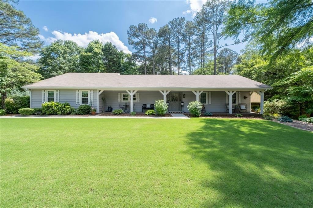 Property Photo: 515 Houze Way GA 30076