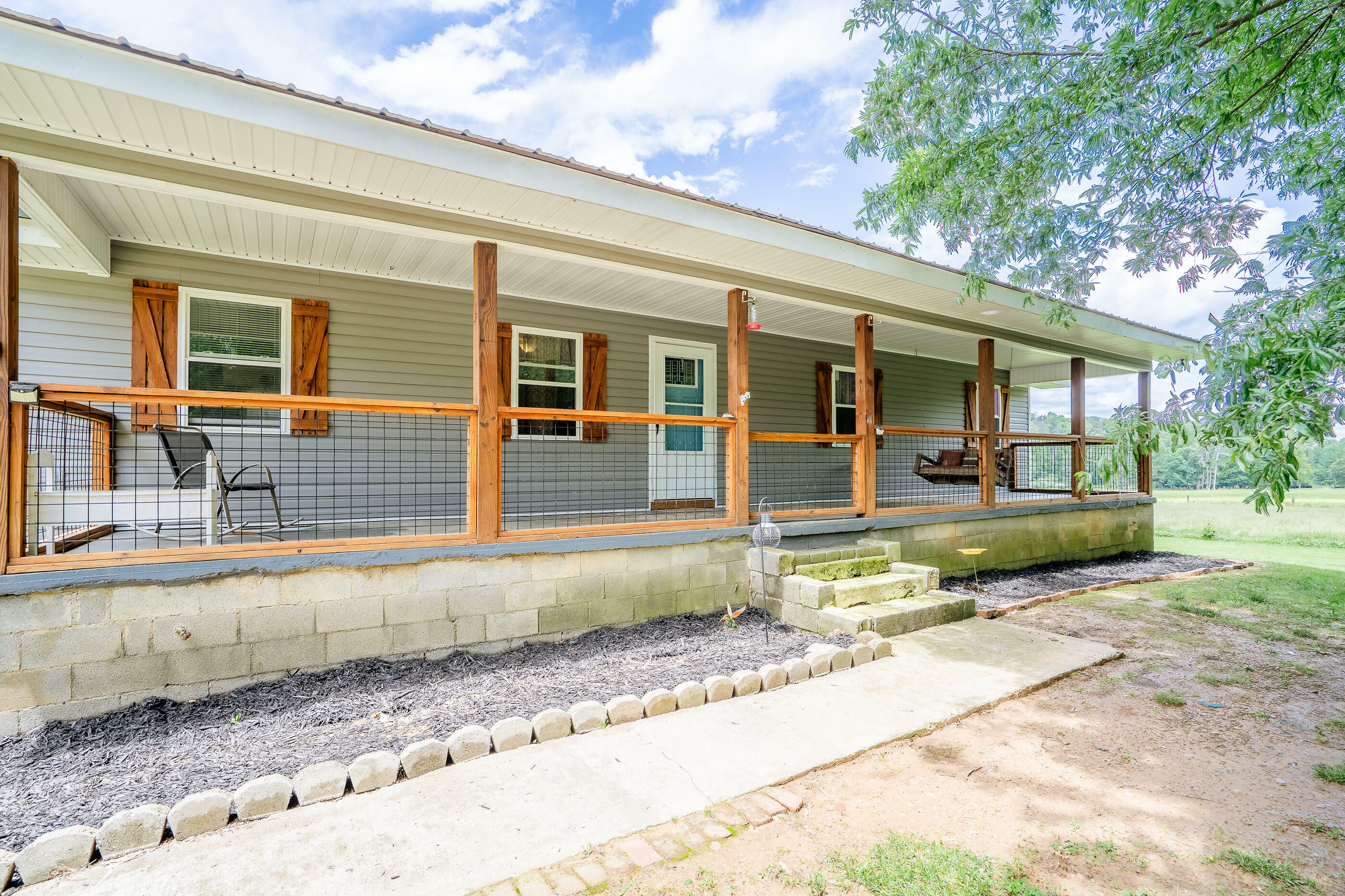 Property Photo:  976 Chamberlain Road  GA 30728 