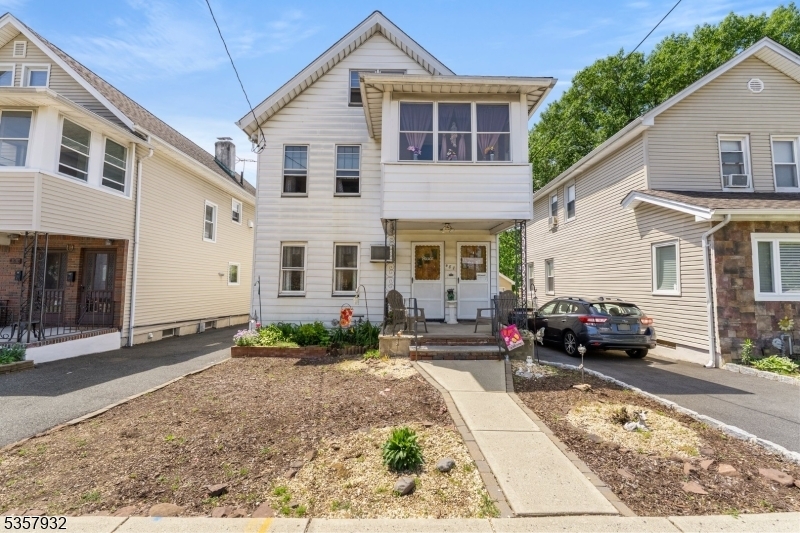 487 Centre St  Nutley Twp. NJ 07110 photo