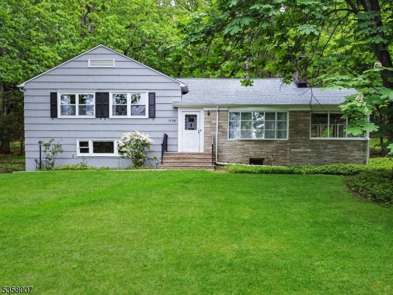 Property Photo: 1139 Summit Ln NJ 07092