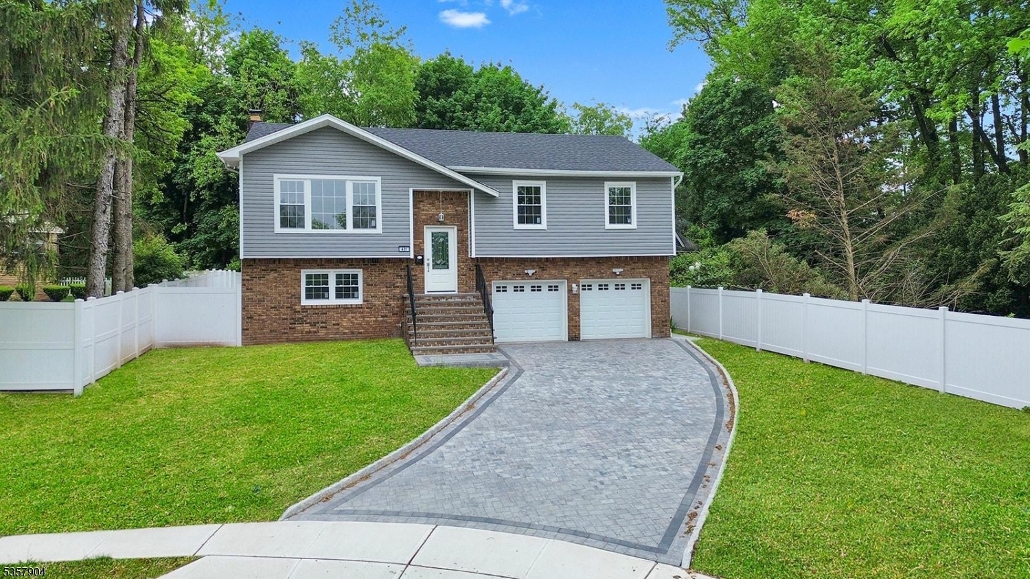 Property Photo: 431 W Lookout Ave NJ 07601