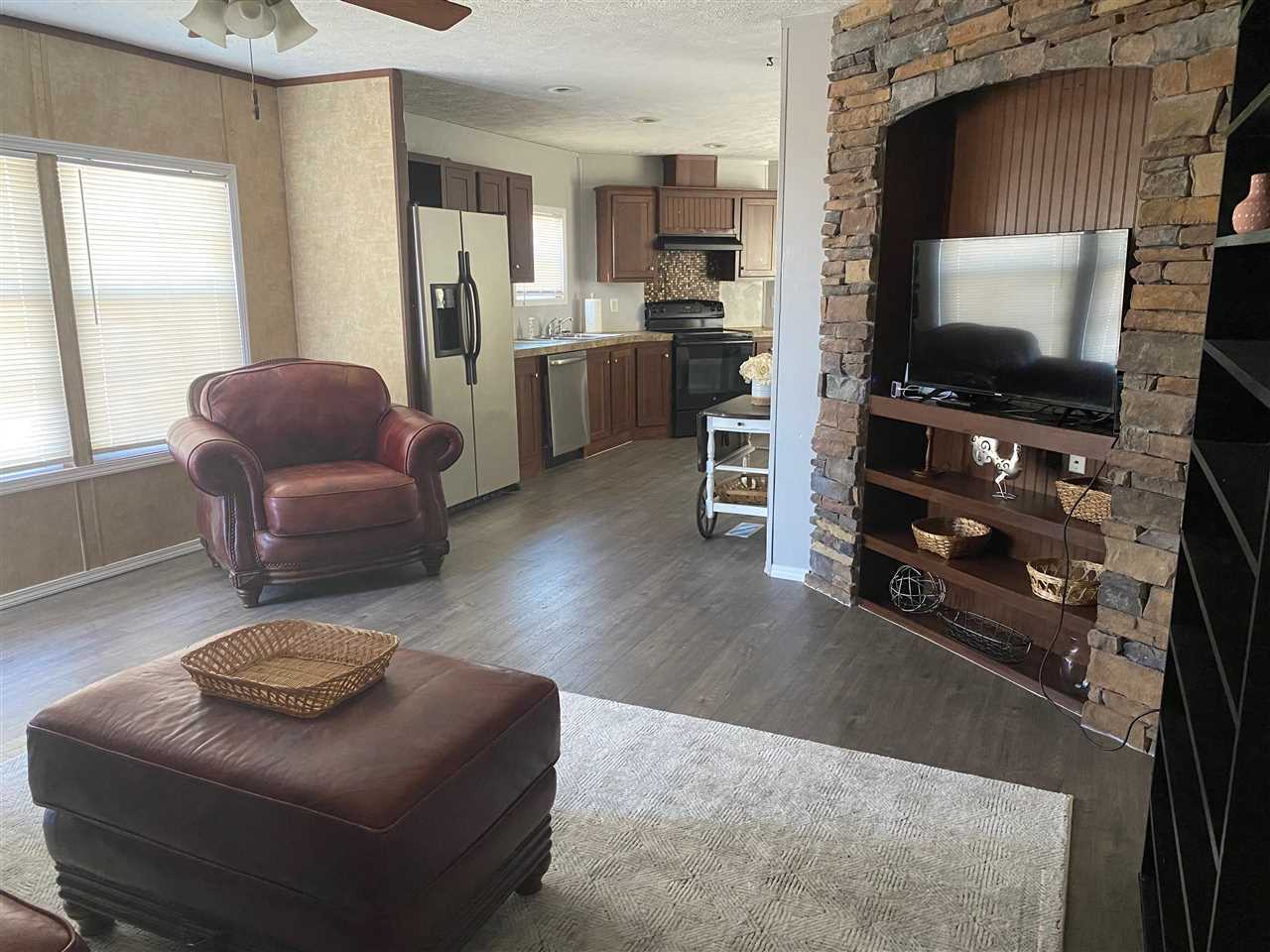 Property Photo:  320 Lakeview Avenue  OK 73006 