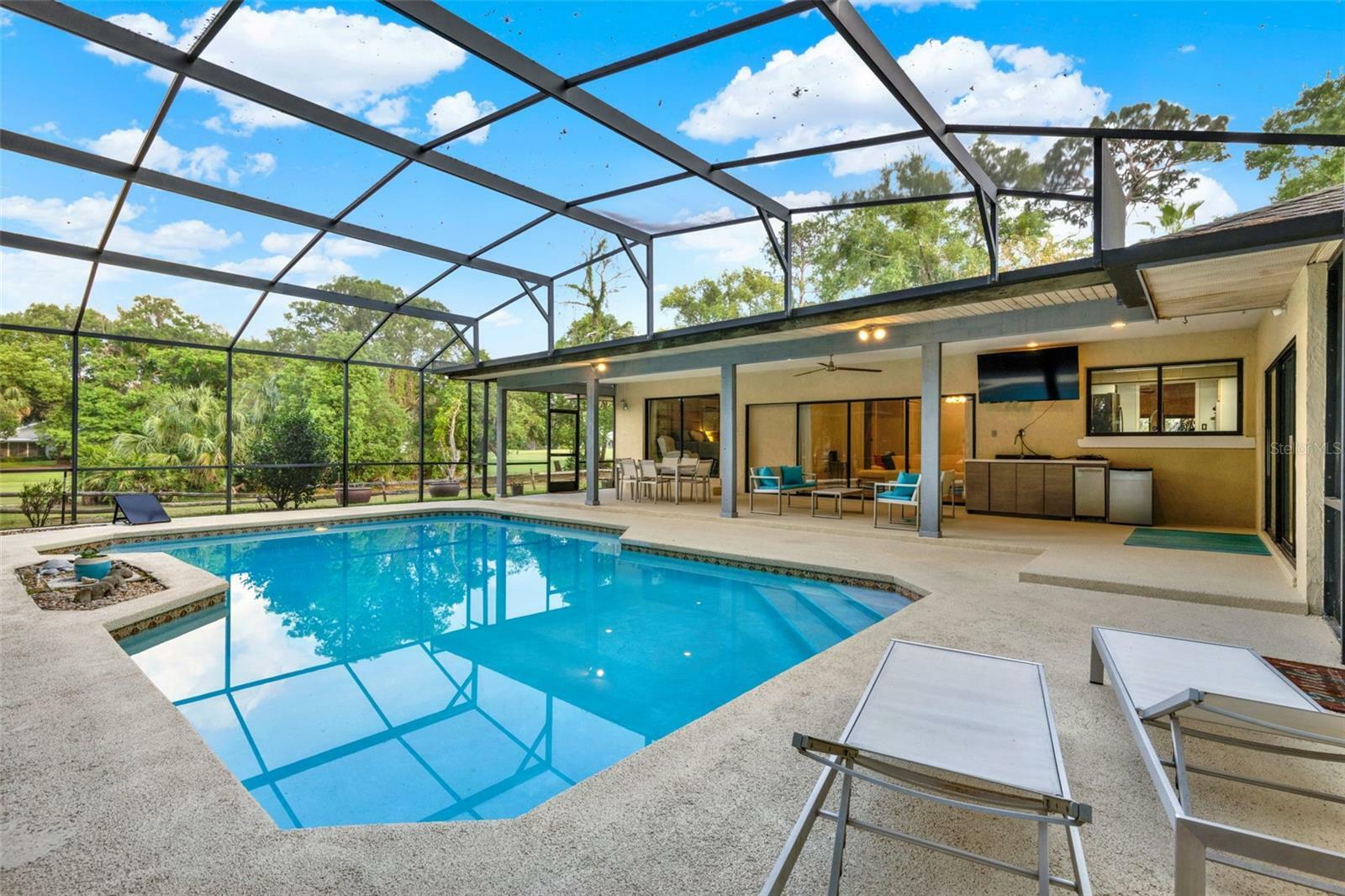 Property Photo: 311 Needles Trail FL 32779