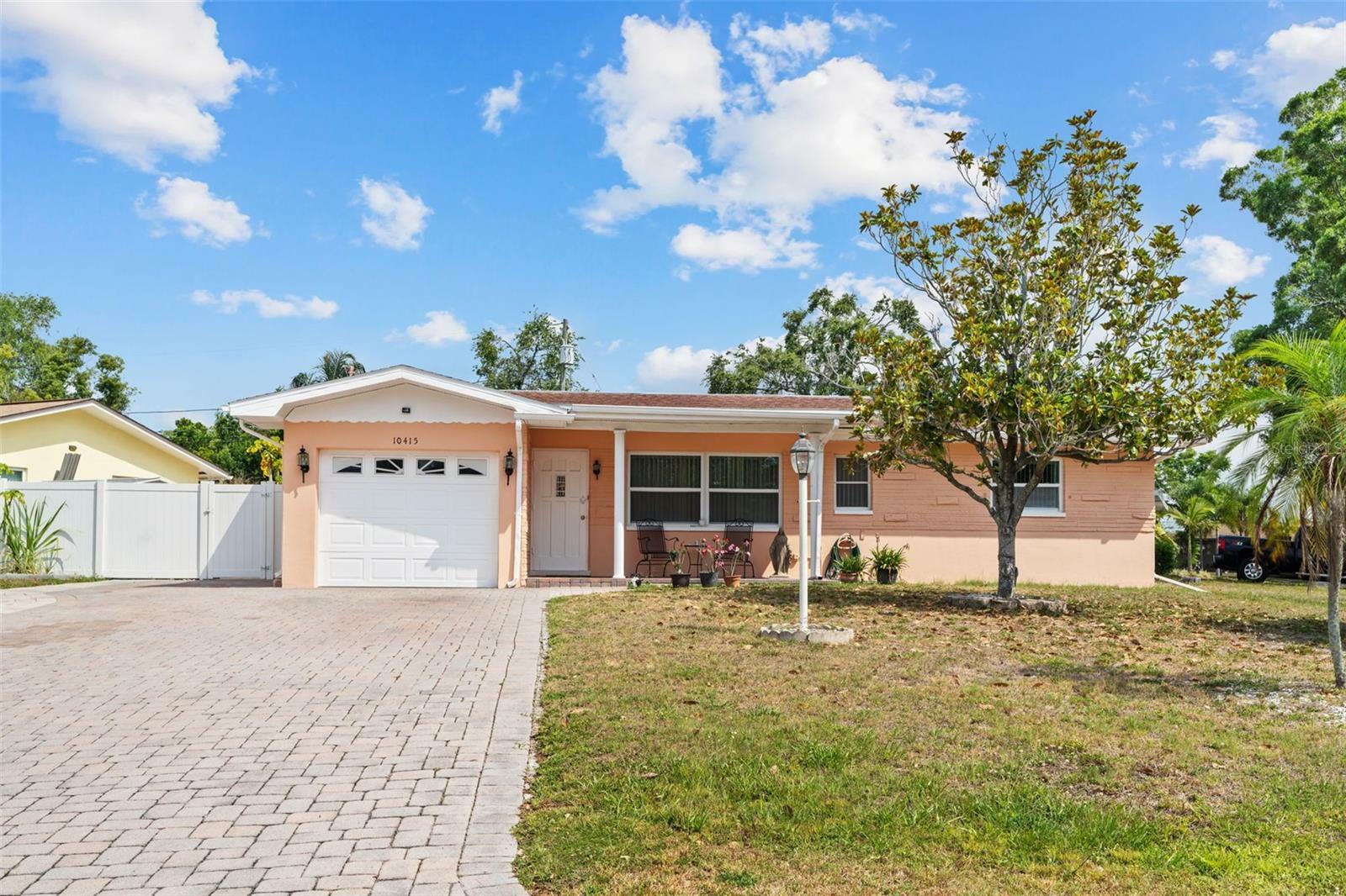 Property Photo: 10415 124th Ter FL 33773