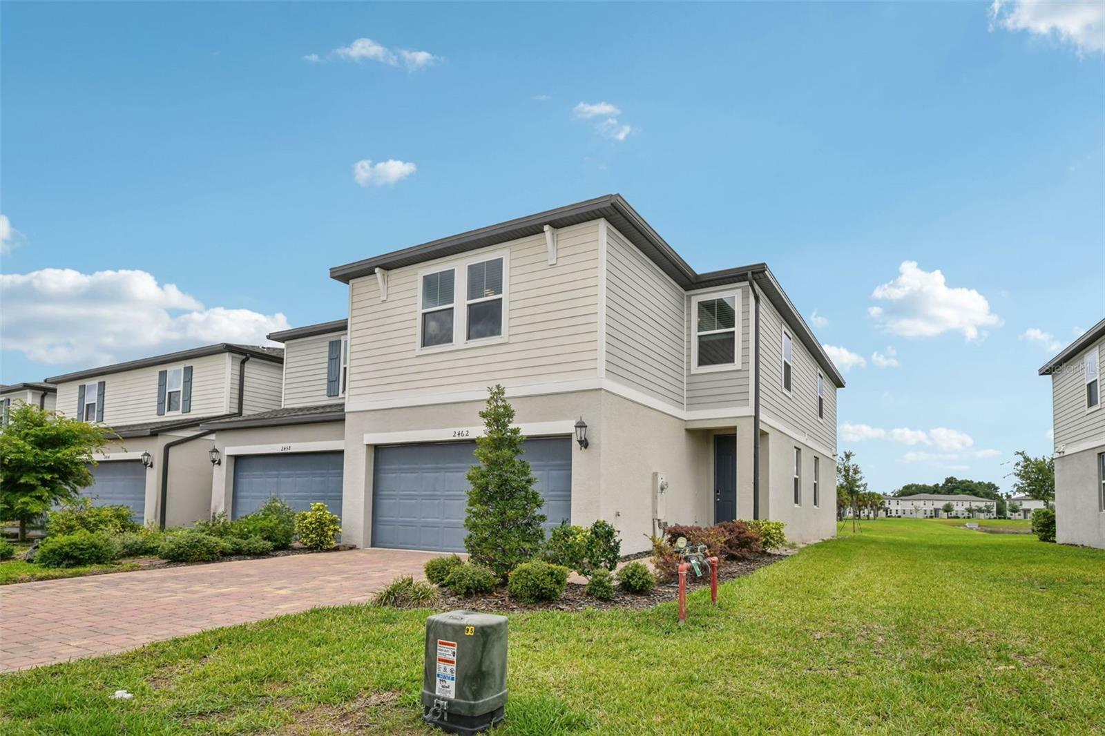 Property Photo: 2462 Sweet Viburnum Way FL 34761