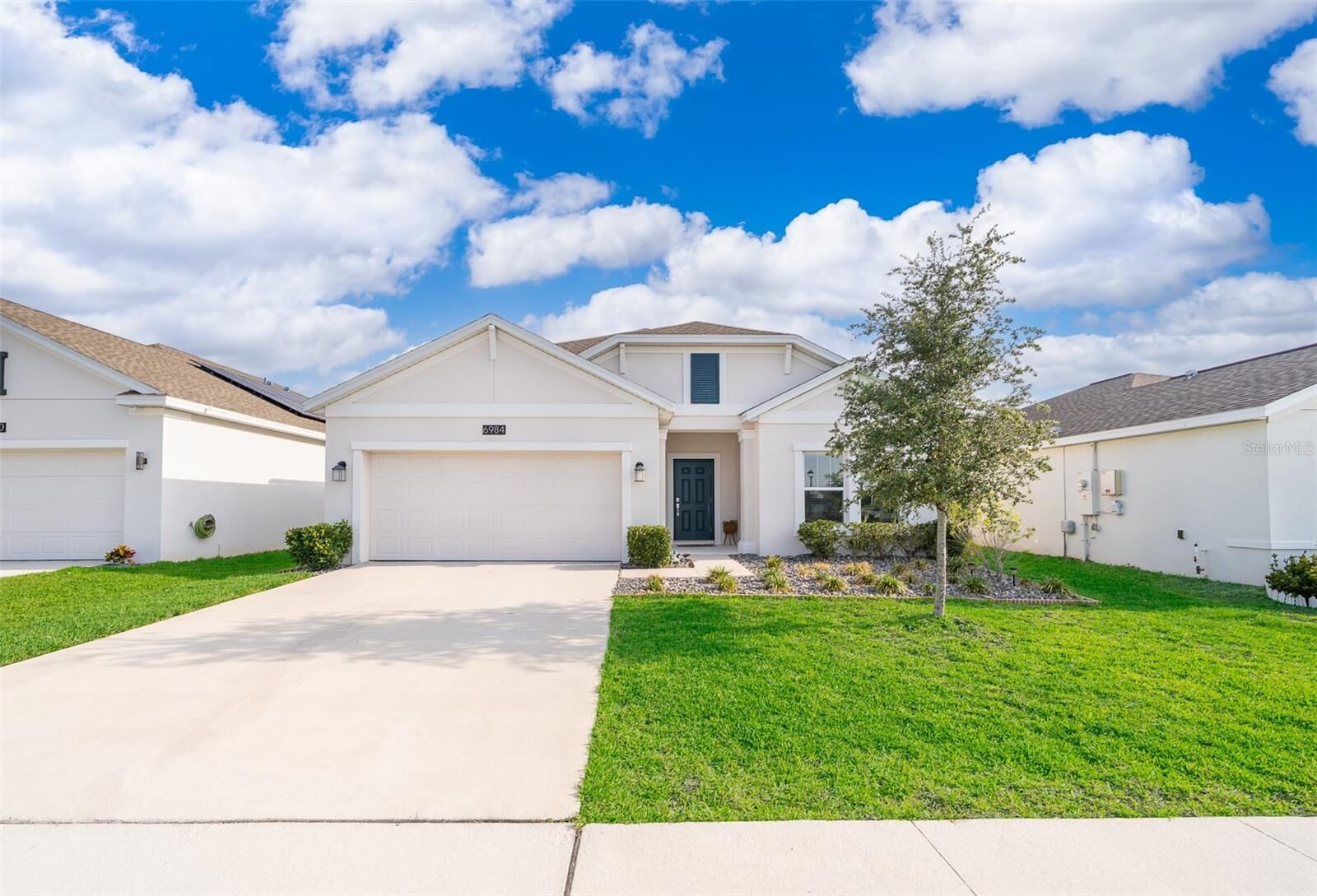 Property Photo: 6984 Dilly Lake Avenue FL 34736