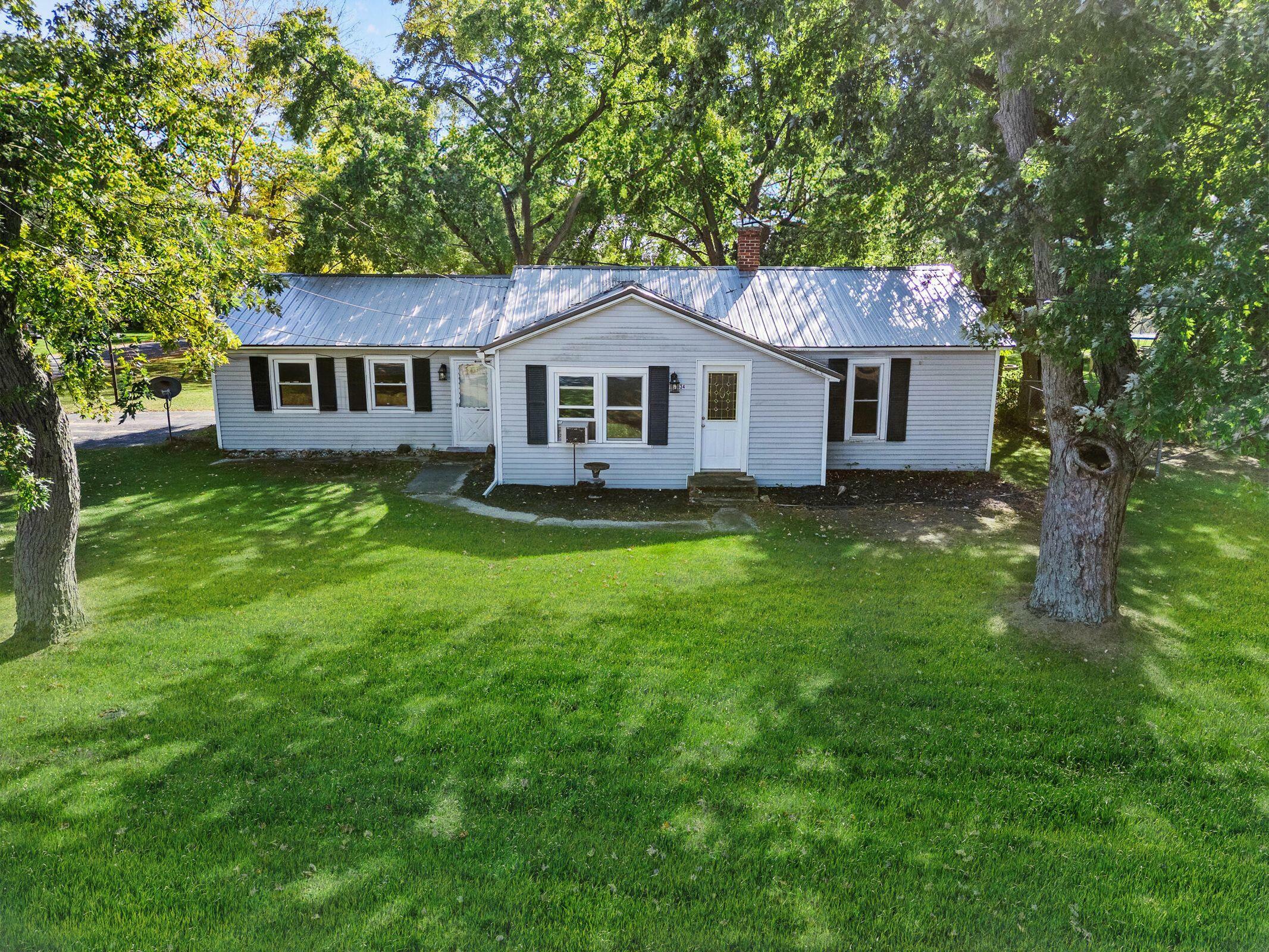 Property Photo: 434 Walnut Street MI 49329