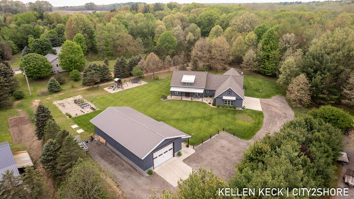 Property Photo: 2263 136th Avenue MI 49323