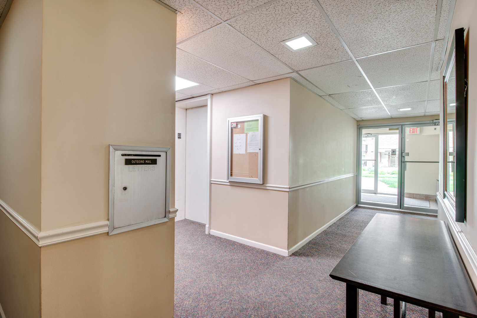 Property Photo: 5S040 Pebblewood Lane W503 IL 60563