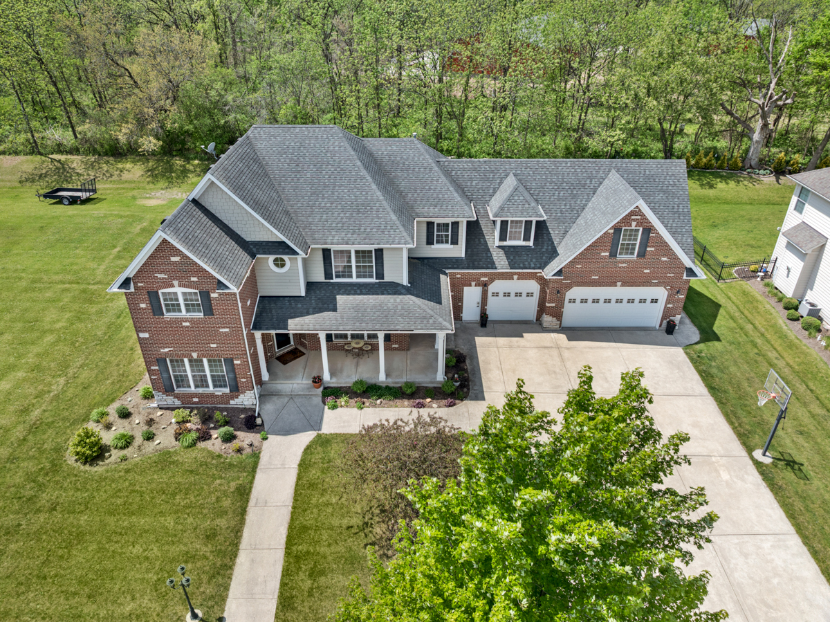 Property Photo: 1007 Secretariat Drive IL 60135