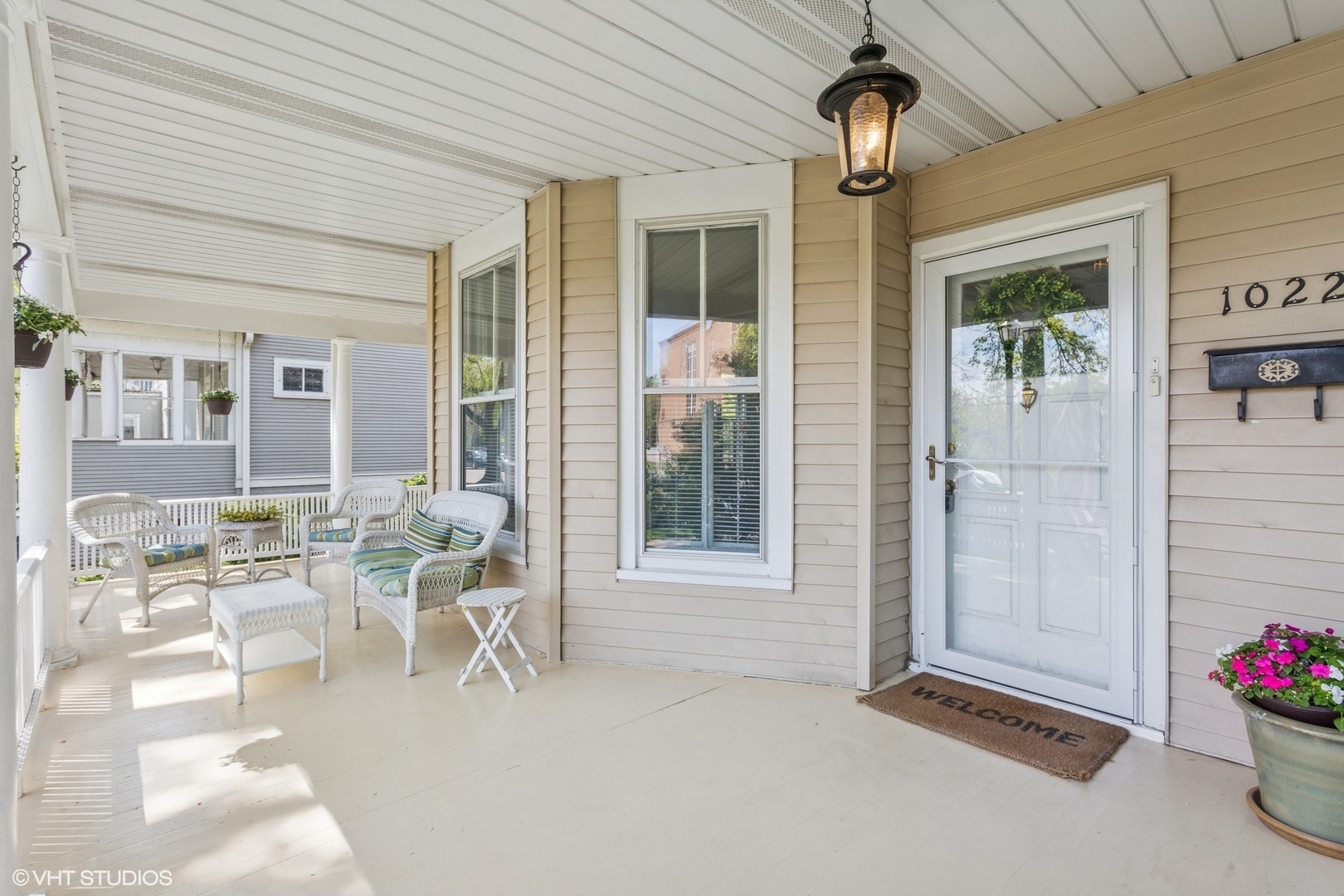 Property Photo: 1022 Elmwood Avenue IL 60202