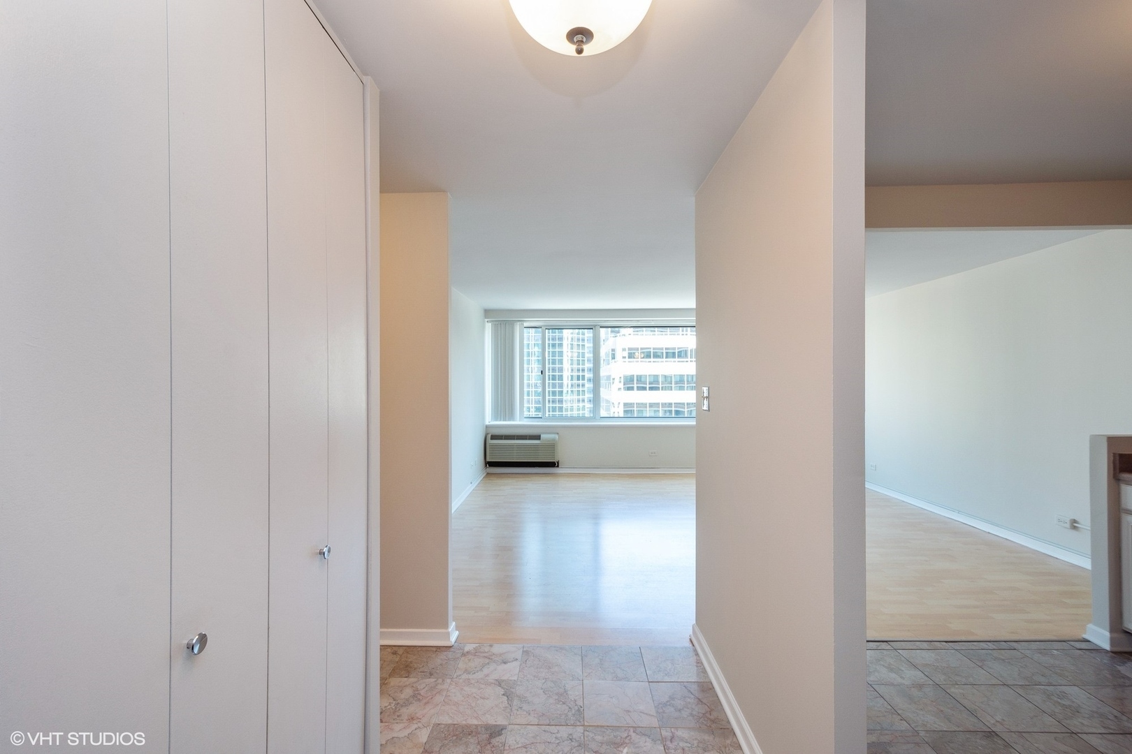 Property Photo:  211 E Ohio Street 2207  IL 60654 