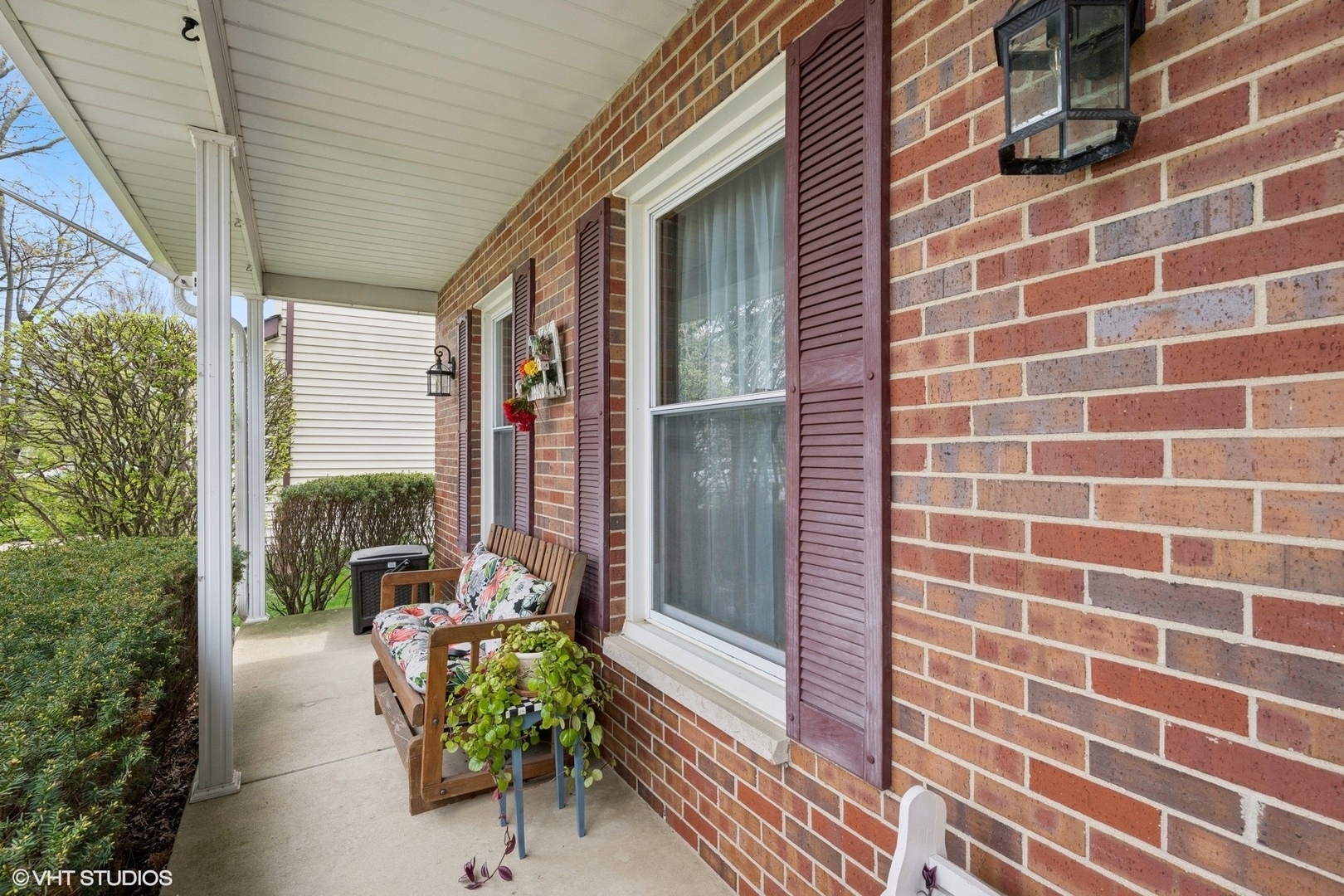 Property Photo: 654 Cherrywood Drive IL 60090