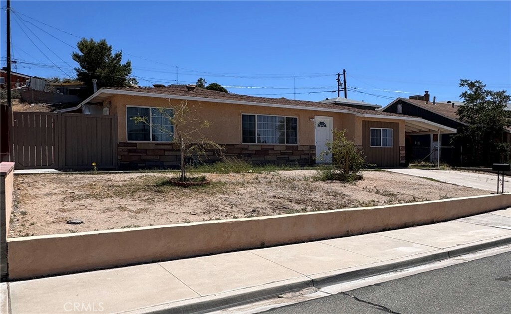 Property Photo:  640 Flora Street  CA 92311 