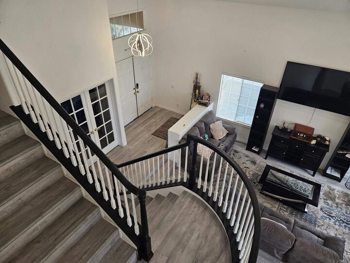 Property Photo:  43075 Corte Fresca  CA 92592 