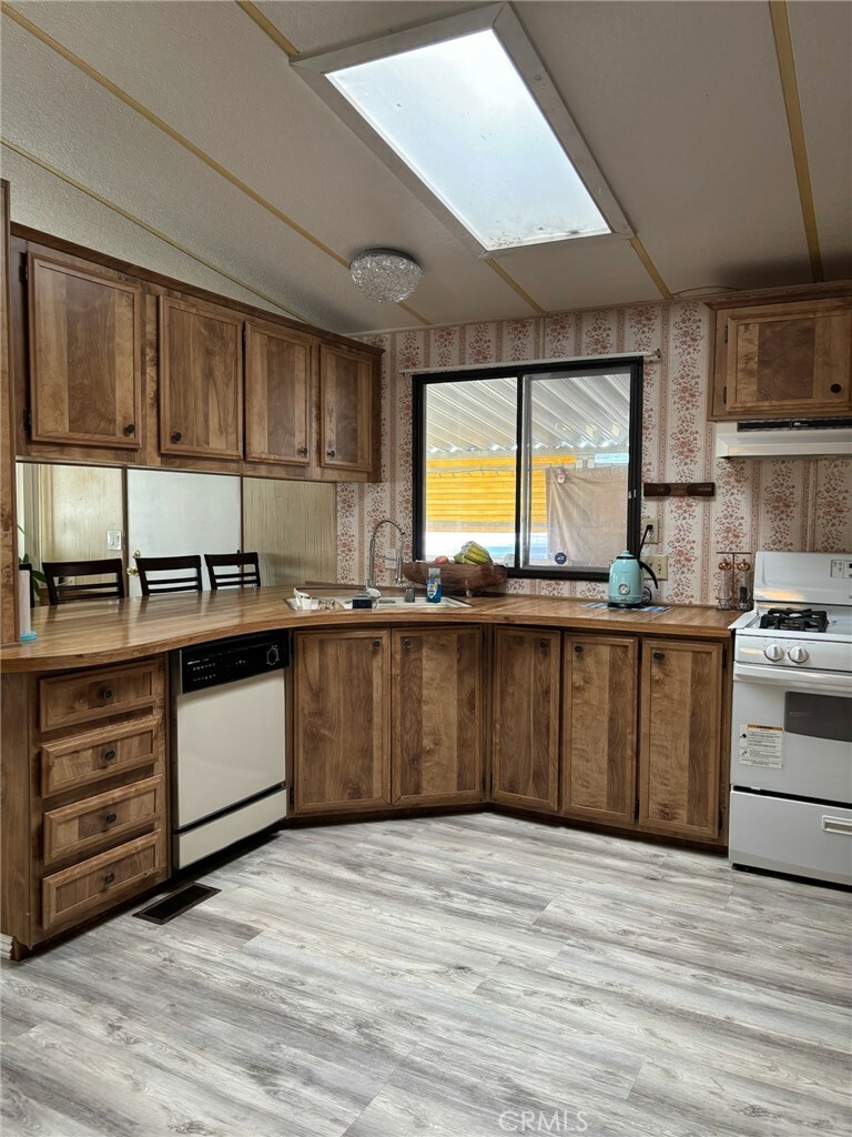 Property Photo: 26150 San Quintin Road CA 92584