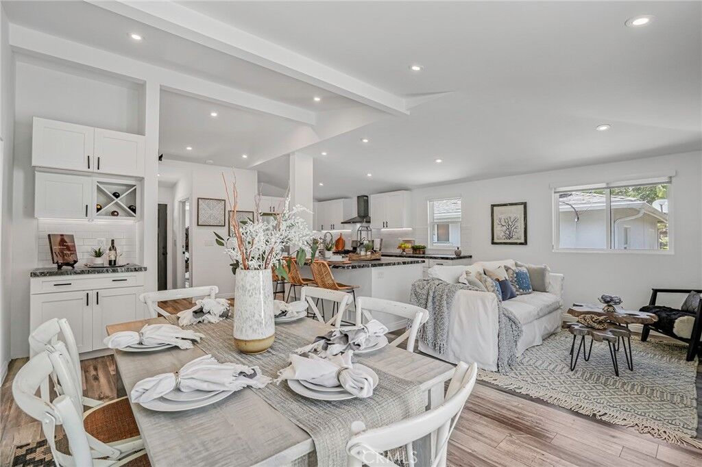 Property Photo:  803 Spencer Street  CA 90277 
