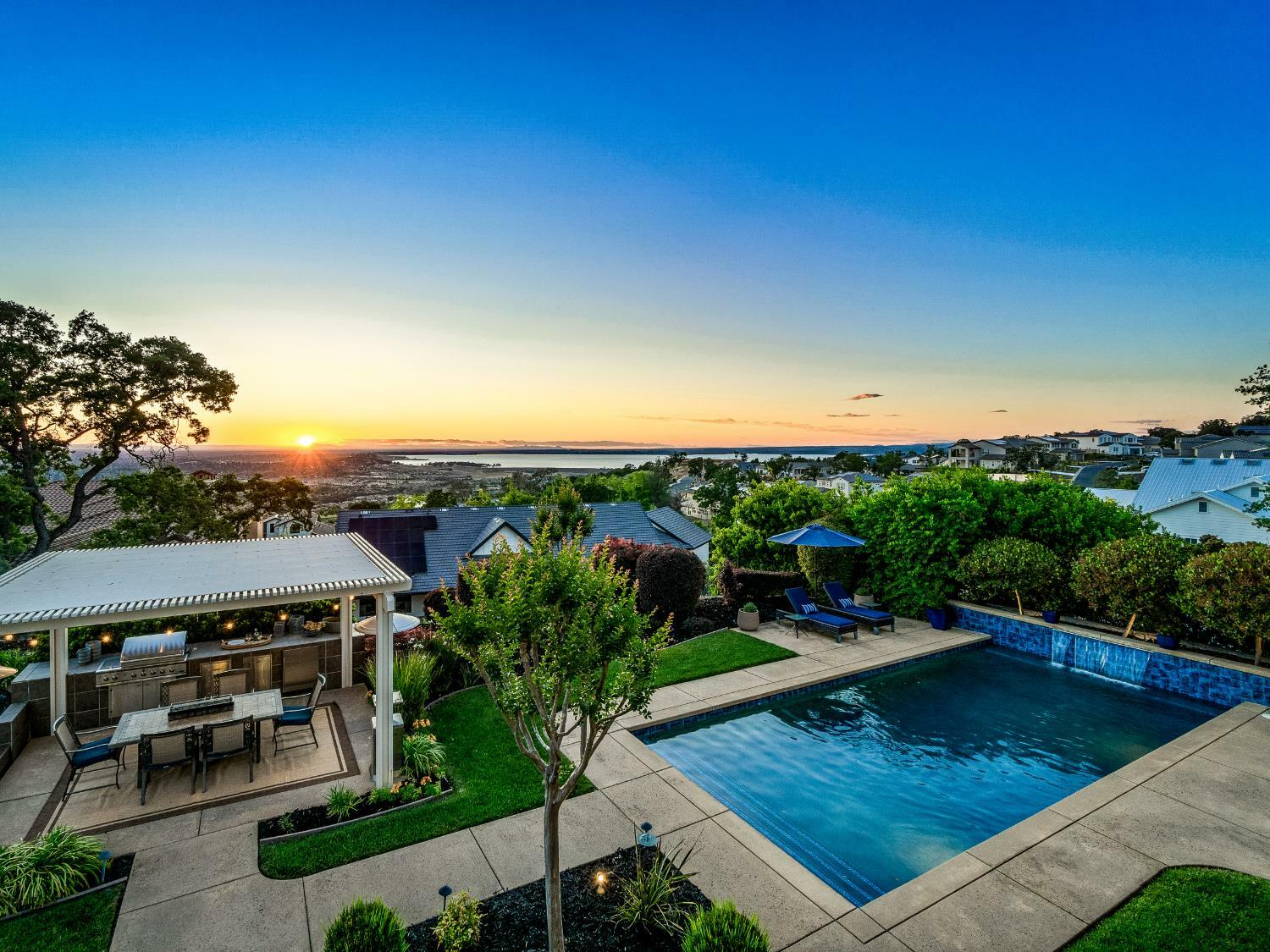 Property Photo: 3322 Beatty Drive CA 95762