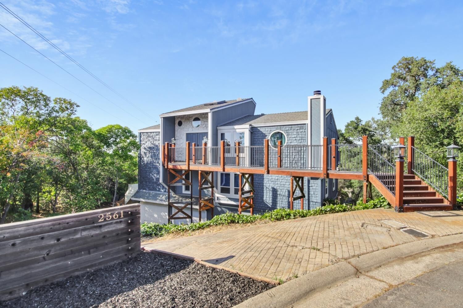 Property Photo: 2561 King Richard Drive CA 95762