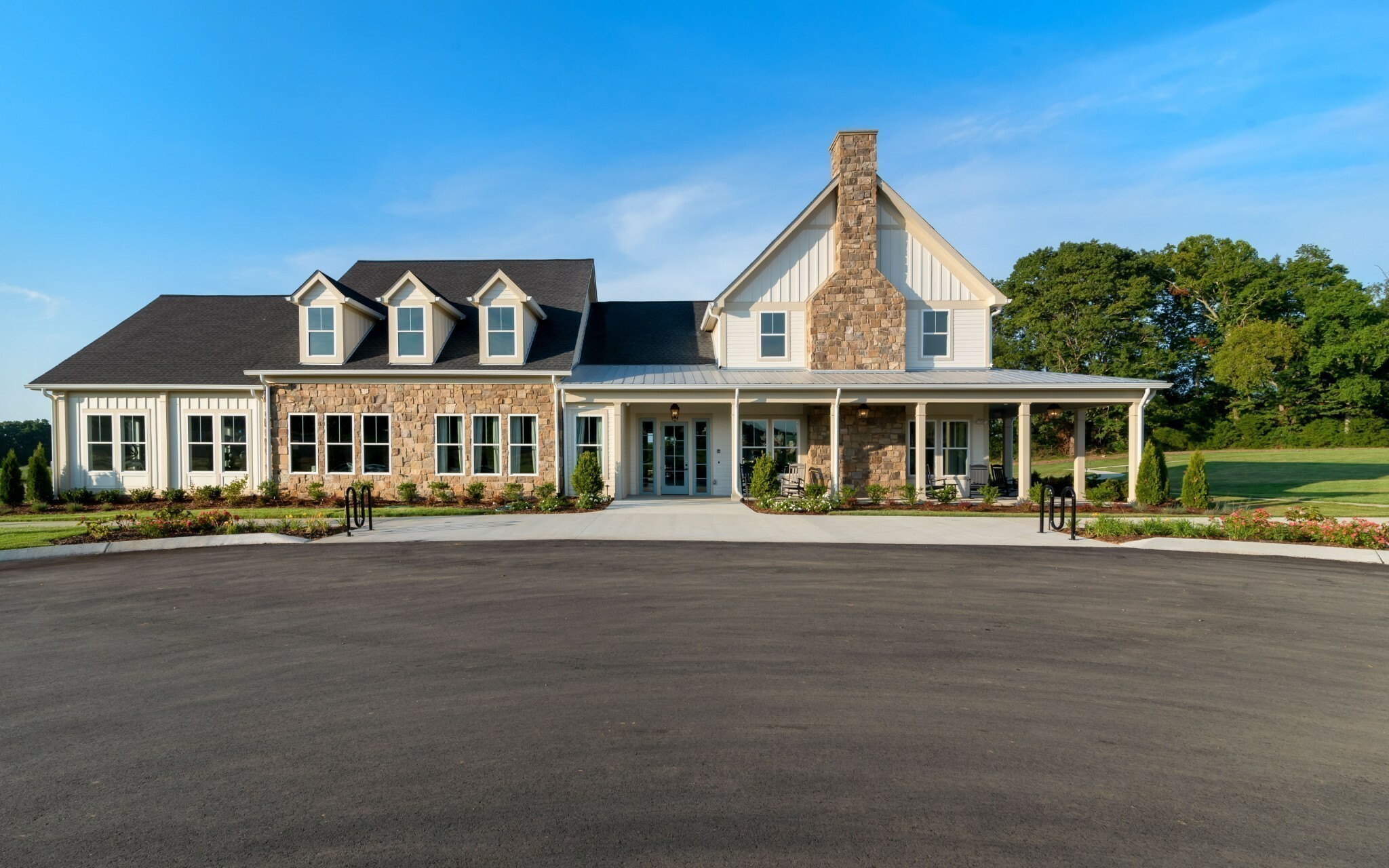 Property Photo: 8233 Ashbury Court TN 37046