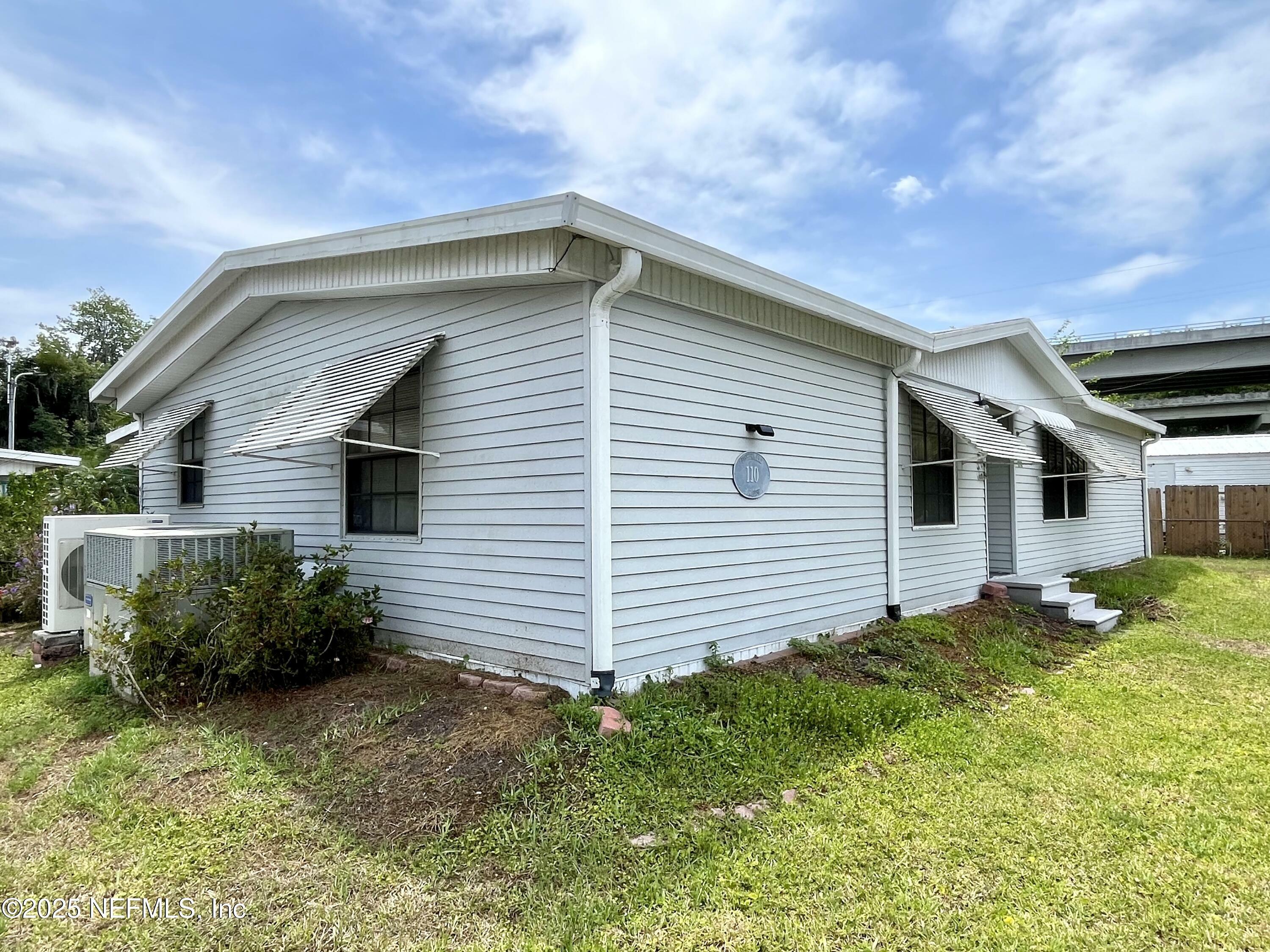 Property Photo: 110 Mulberry Street FL 32189