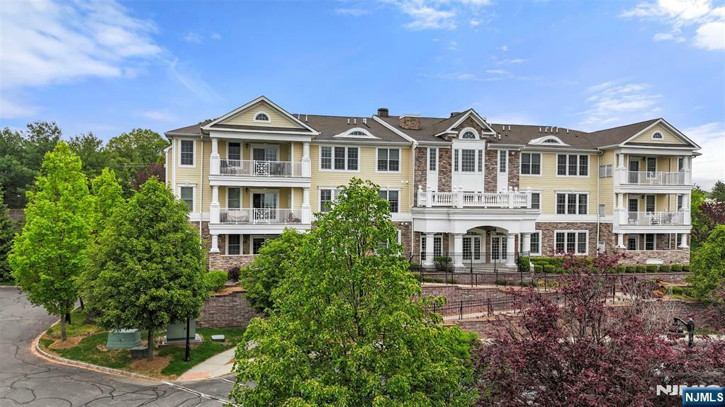 910 Four Seasons Lane 910  Woodcliff Lake NJ 07677 photo