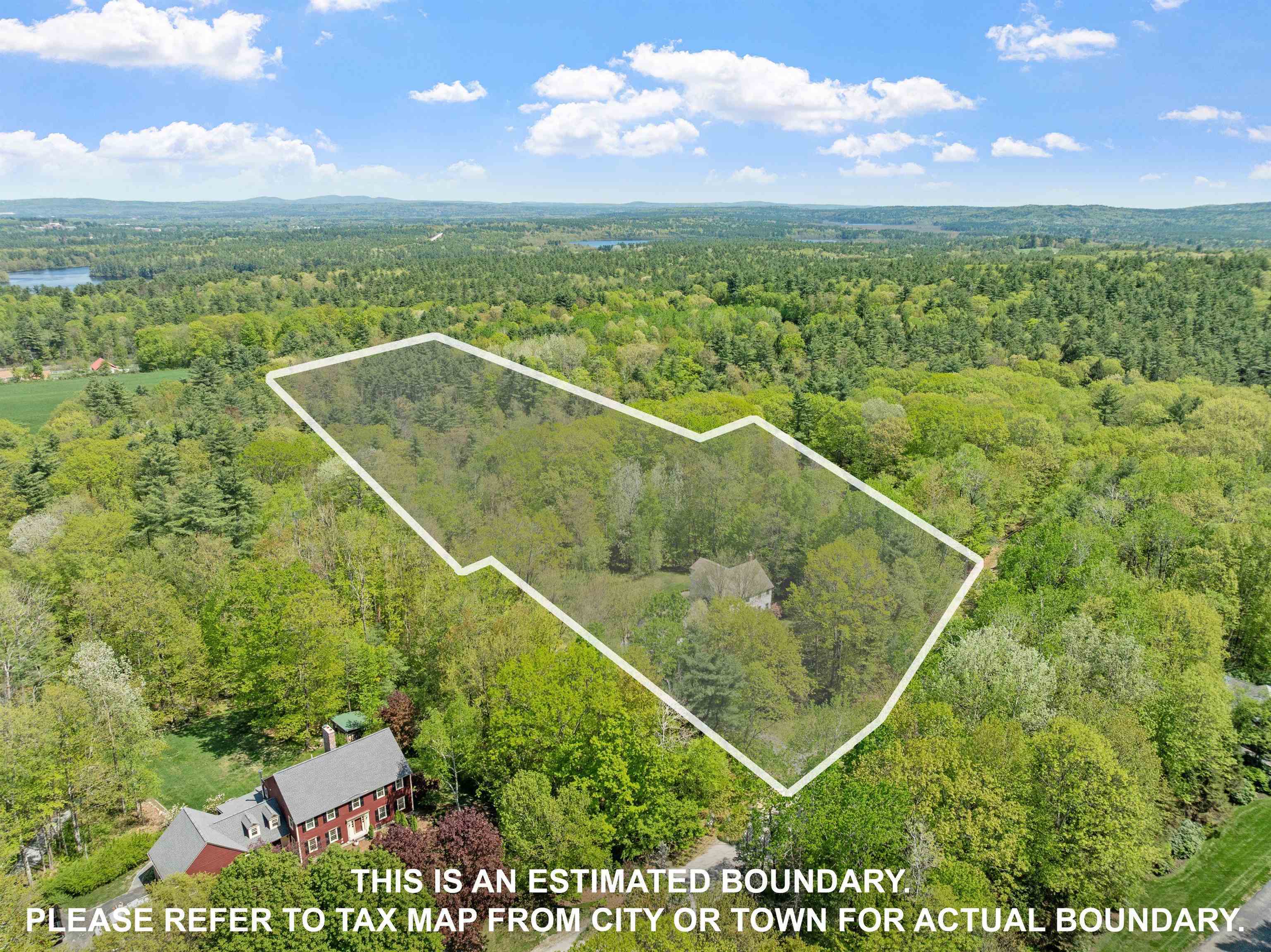 Property Photo:  211 Hedgerose Lane  NH 03229 