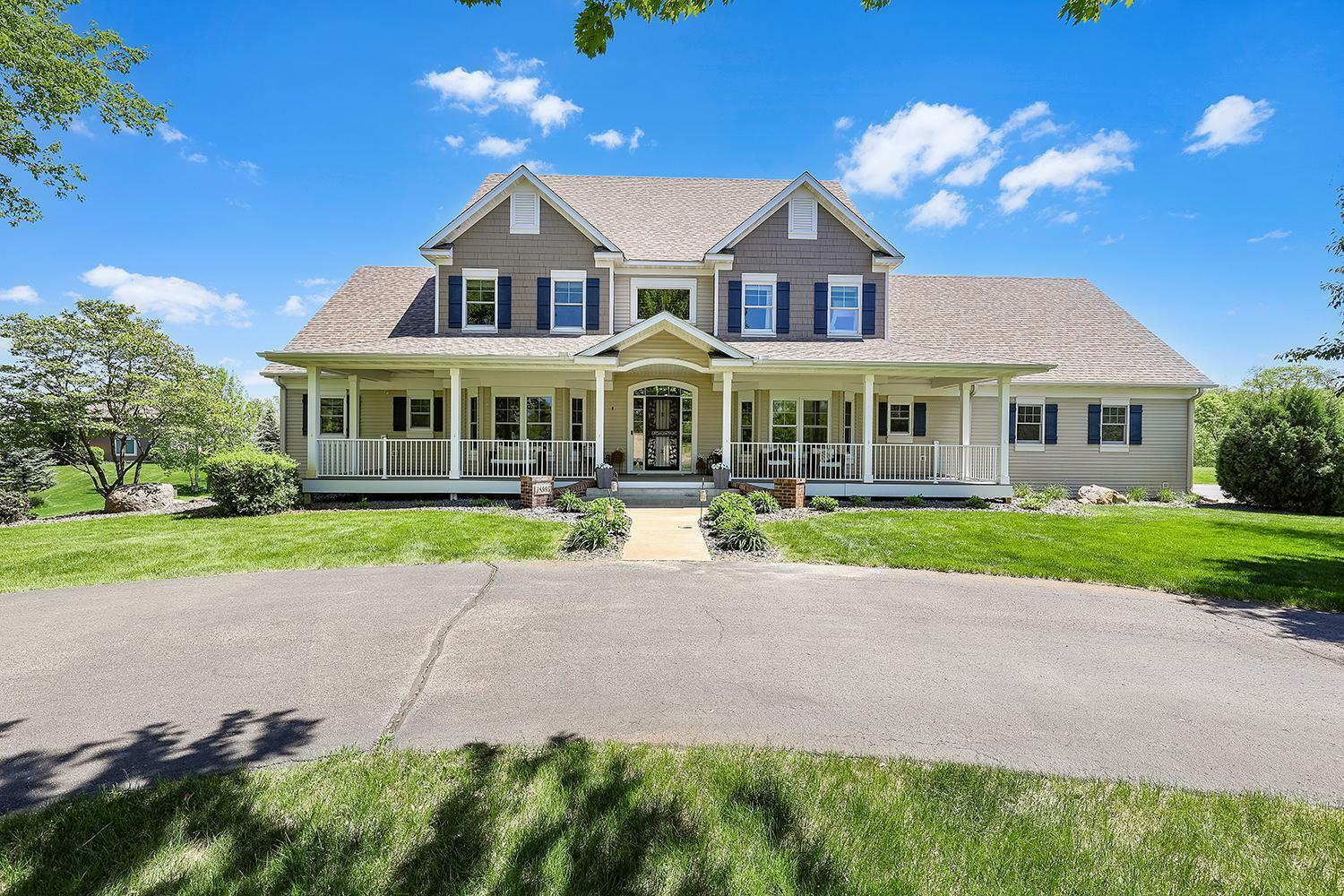 Property Photo:  18995 Edgewood Lane  MN 55372 