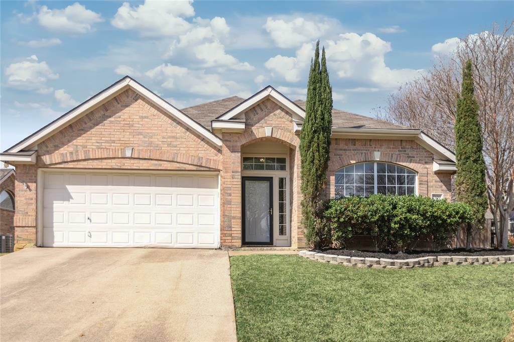 Property Photo: 7109 Michael Drive TX 76182