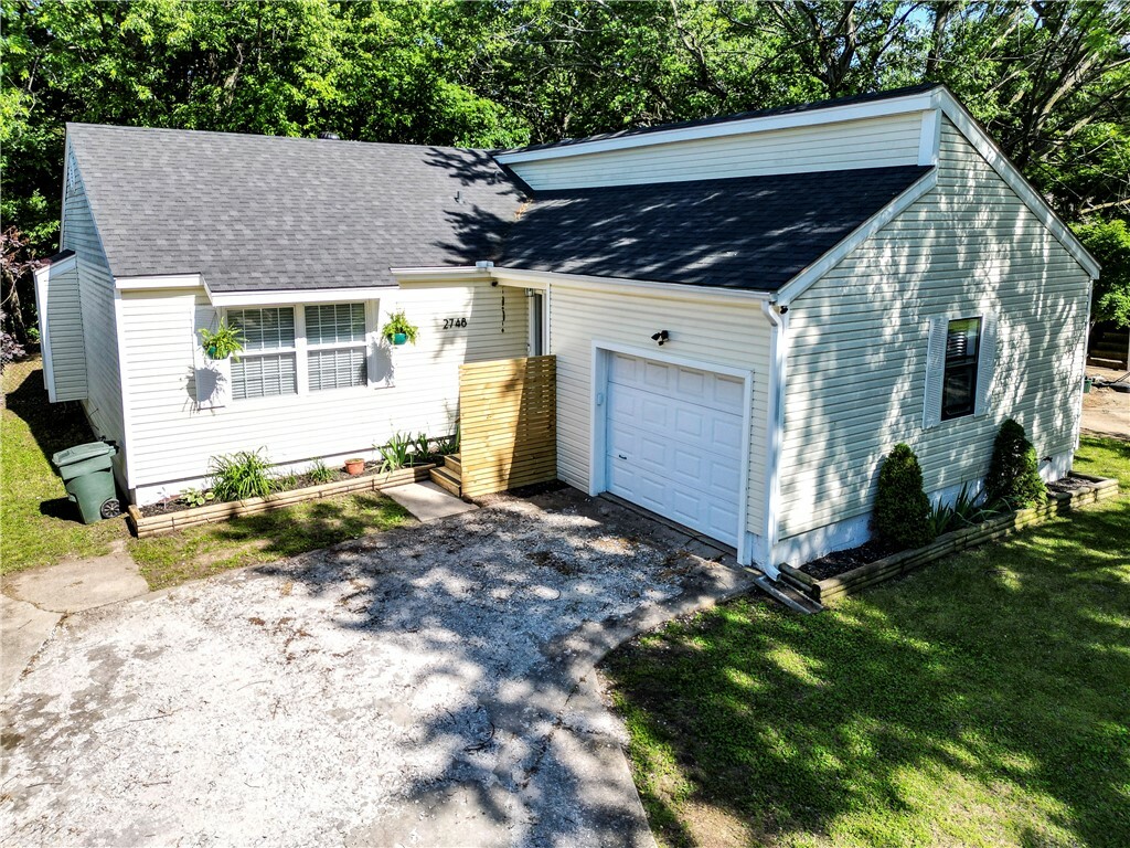 2748 N Villa Boulevard  Fayetteville AR 72703 photo