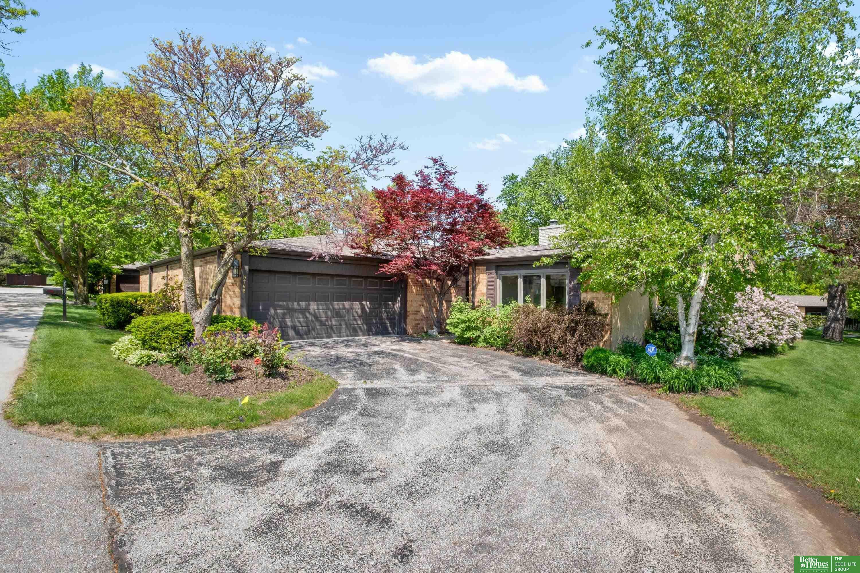 Property Photo: 9768 Western Plaza NE 68114