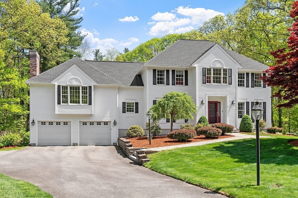 4 Plumwood Dr  Methuen MA 01844 photo
