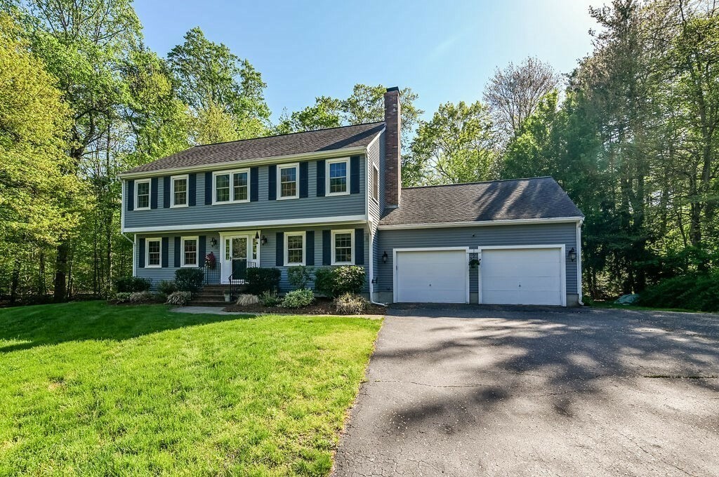 Property Photo: 15 Emerson Cir MA 02048