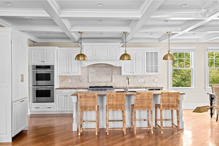 138 Downer Ave  Hingham MA 02043 photo