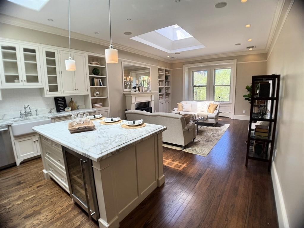 Property Photo: 62 Commonwealth Ave 9 MA 02116
