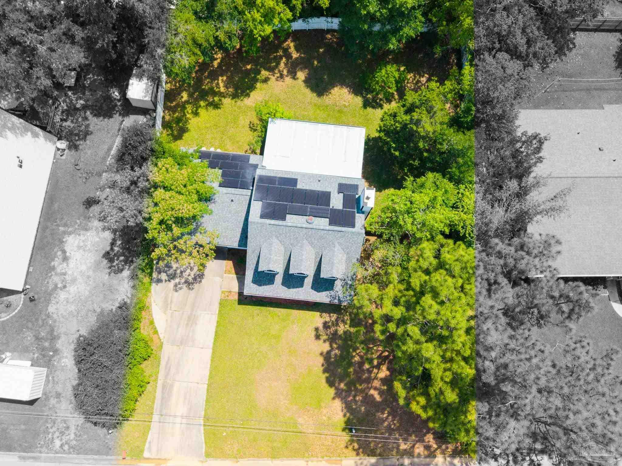 Property Photo: 965 Farmington Rd FL 32504