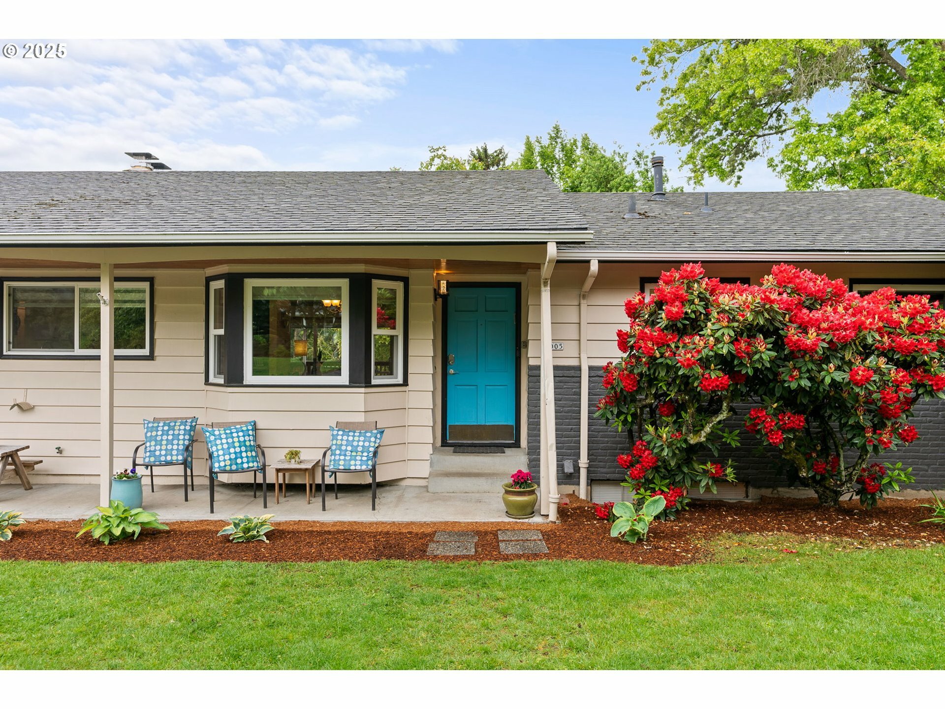 7005 SW 14th Ave  Portland OR 97219 photo