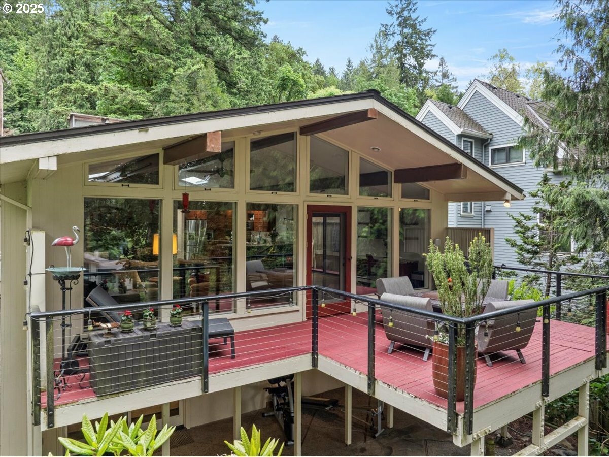 Property Photo: 17455 Blue Heron Rd OR 97034