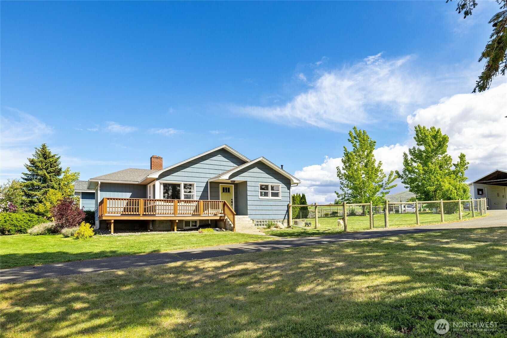 Property Photo:  1641  Payne Road  WA 98926 