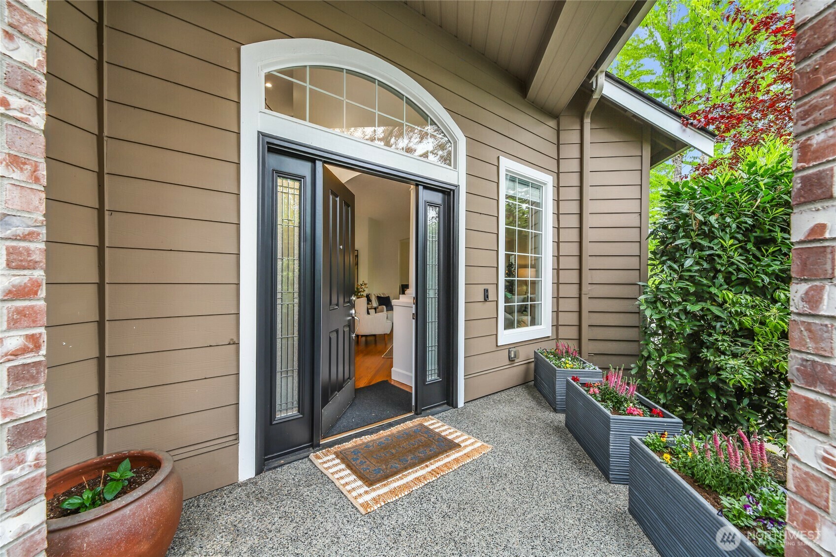 Property Photo: 1003 272nd Place SE WA 98075