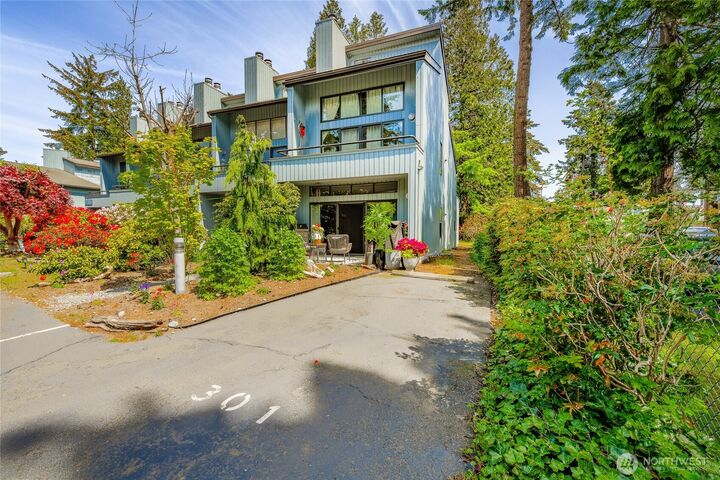 Property Photo:  7806  Birch Bay Drive 301  WA 98230 