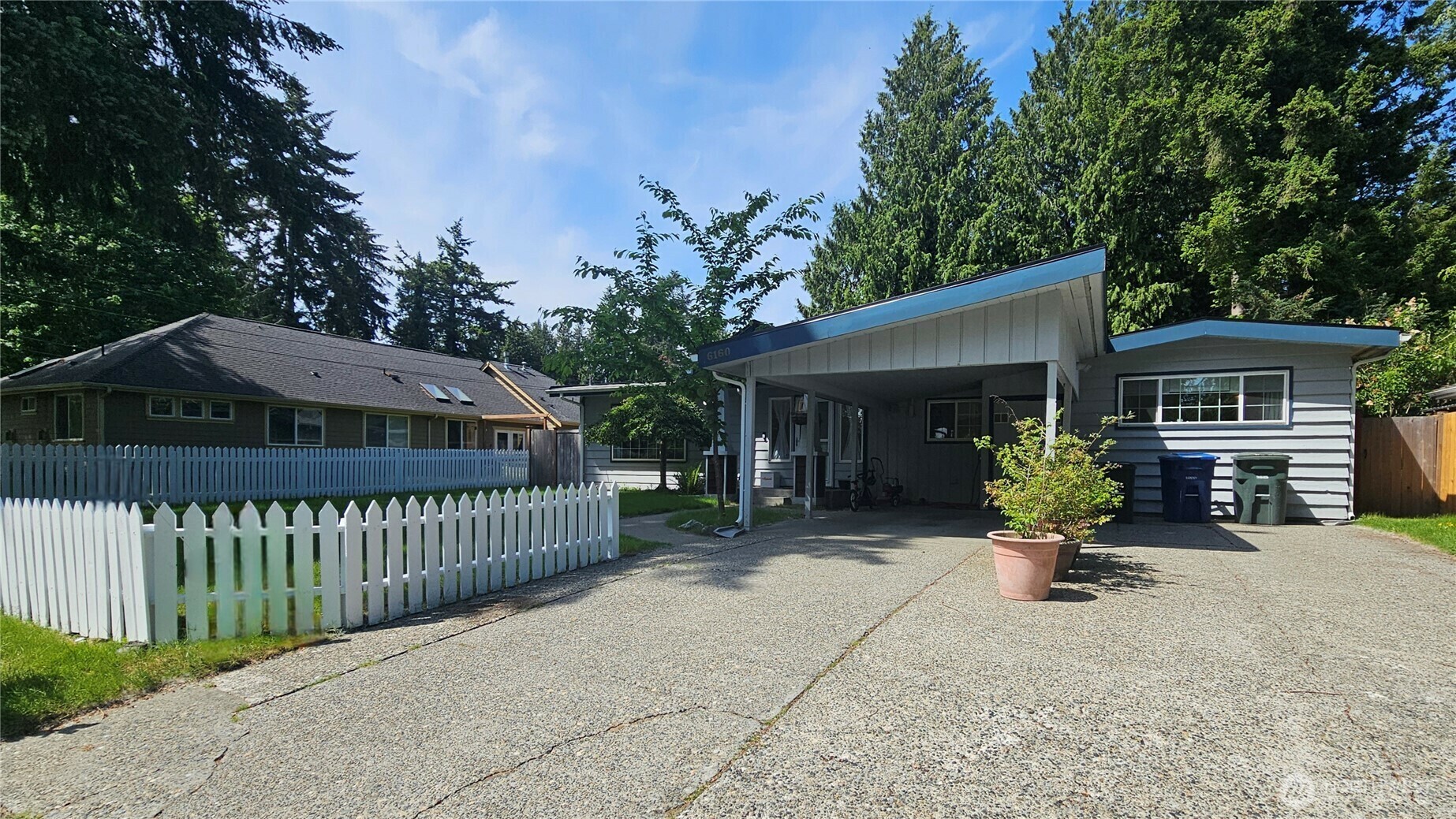 Property Photo: 6160 NE 185th Street WA 98028